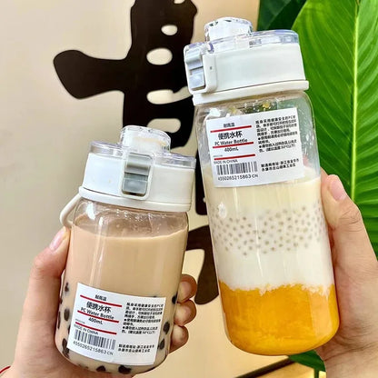 Botella de Agua Transparente